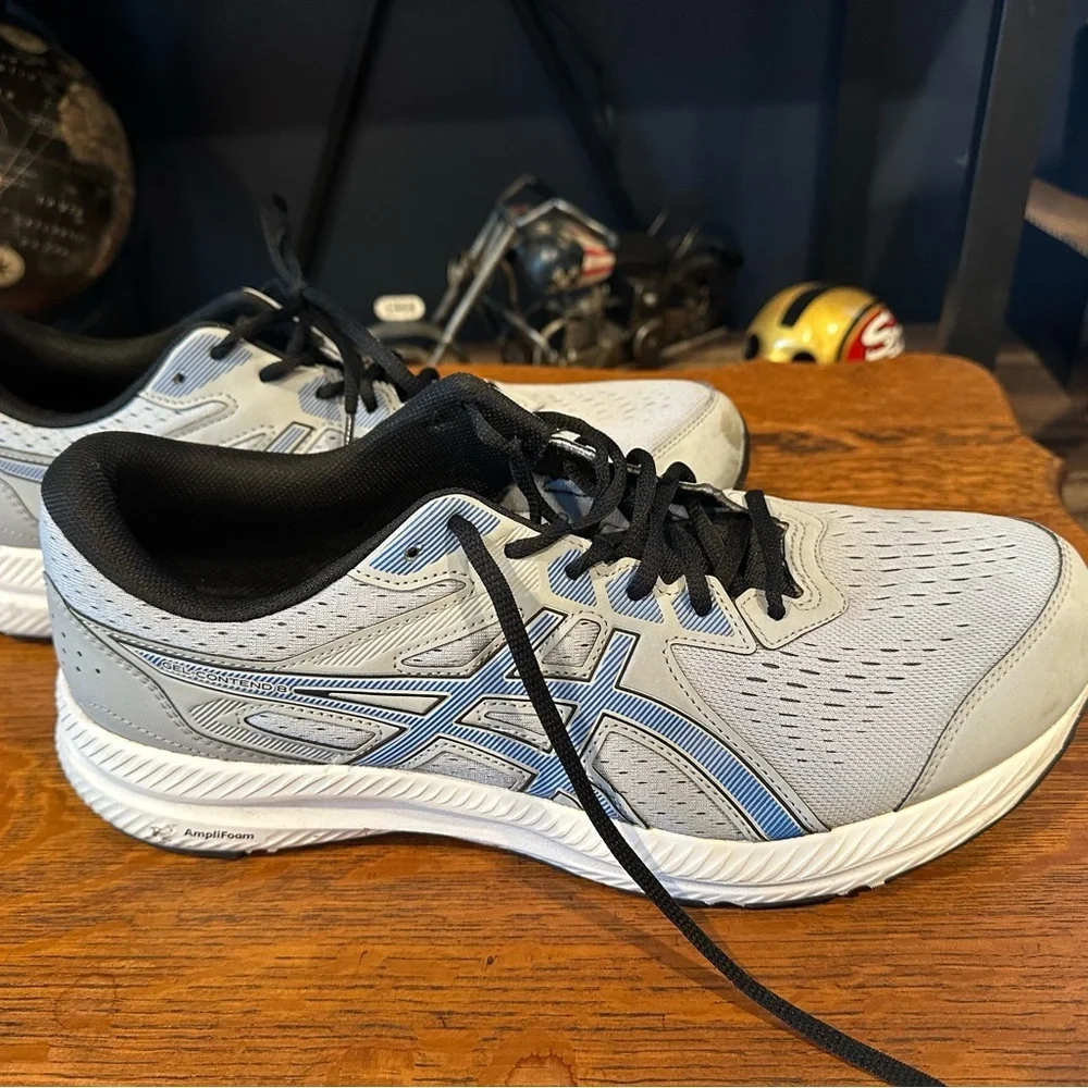 ASICS Men's Black and Gray Athletic Shoes